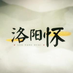 黑丝白虎美女自慰出白浆
